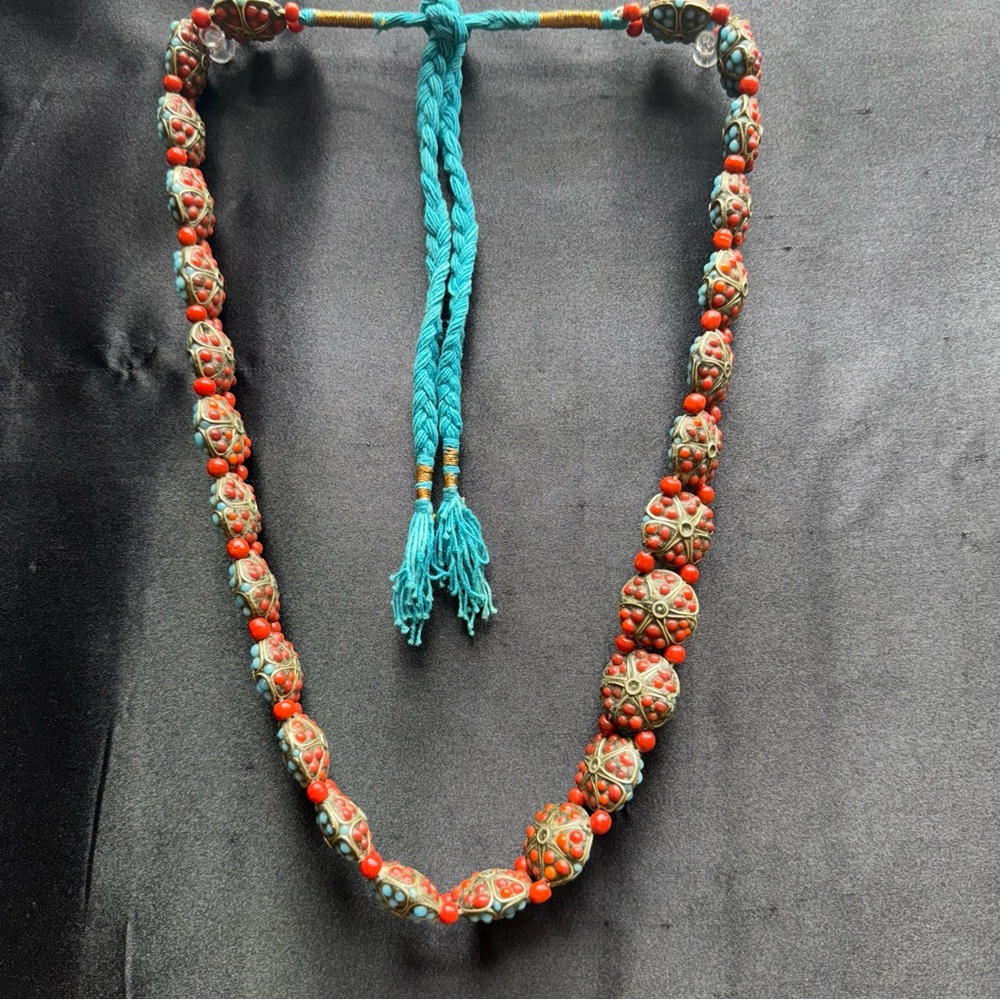 Vtg Nepalese Tibetan Red Coral & Turquoise Handmade Beaded Necklace Reversible - Picture 2 of 10